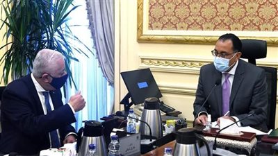 التفاصيل الكاملة بشأن اجتماع مصطفى مدلوبى مع طارق شوقى 