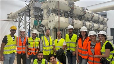 لقاء علمي بمزارع الرياح في رأس غارب لطلاب الألمانية بالقاهرة