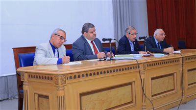 مناقشة خطة تطوير التعليم الفنى.. انشاء 46 مدرسة تكنولوجيا العام المقبل