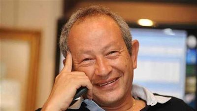 نجيب ساويرس منتقدا قرار الحكومة الأخير: اتنين جنيه ميجبوش حاجة