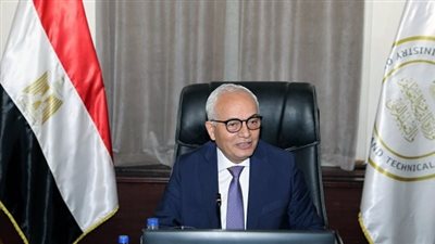 عاجل.. وزير التربية والتعليم يعلن عن اخبار سارة للمعلمين