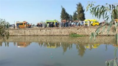 مصرع 3 أشخاص وإصابة 12 فى حادث تصادم ميكروباصين بسوهاج