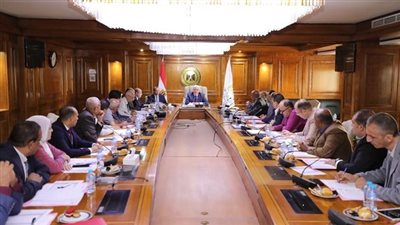 عاجل.. ايمن عاشور يعلن اخبارا سارة الى جميع العاملين بالجامعات