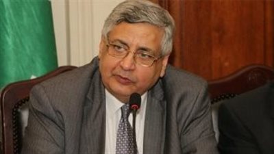 مستشار رئيس الجمهورية للشؤون الصحية: مصر لم تسجل أى إصابة بالمتحور الجديد لأوميكرون 