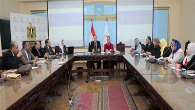 عاجل.. التعليم تضع حلولا لسد عجز المعلمين فى المدارس الرسمية والمتميزة لغات