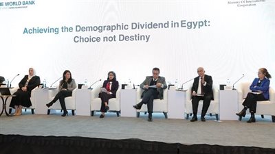 رضا حجازي: نعمل علي محور الاتاحة والحد من التسرب من التعليم لسد منابع الأمية