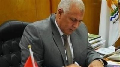 محافظ الوادى الجديد يعلن بدء تشغيل أول مدرسة رسمية دولية للعام الدراسى المقبل