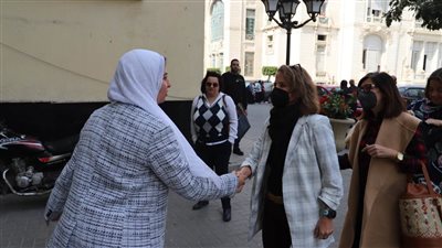  وفد هيئة المعونة الأمريكية يزور مركز خدمة الطلاب ذوى الإعاقة بجامعة عين شمس 