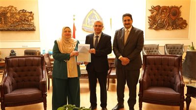 الجندي وسند وكيلين بطب وجراحة الفم والأسنان في جامعة الزقازيق