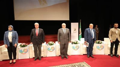 وزيرا التعليم العالي والشباب والرياضة ورئيس جامعة القاهرة يفتتحون فعاليات صالون رؤى الشباب