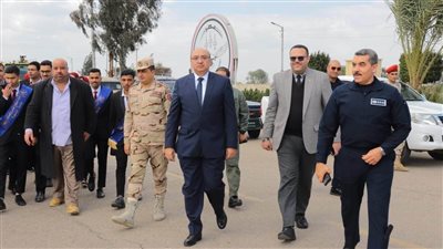  طلاب جامعة المنصورة يزورون قاعدة المنصورة الجوية