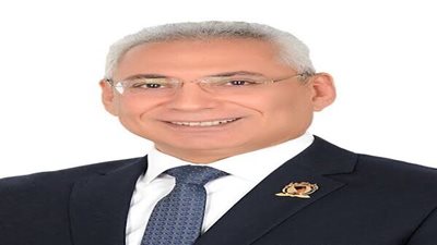 رئيس جامعة المنيا يستقبل وفد الهيئة العامة للبريد المصري لبحث سبل تعزيز التعاون وتطوير الخدمات البريدية داخل الحرم الجامعي