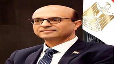 جامعة أسيوط تُطلق برنامجًا تدريبيًا لتأهيل المرشحين لمنصب عميد كلية