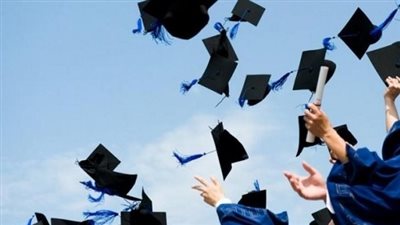 ما هي شروط الحصول على منحة دراسية للطلاب المصريين