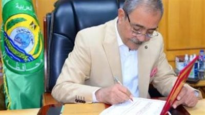 محافظ الإسماعيلية يعتمد نتيجة الشهادة الإعدادية 