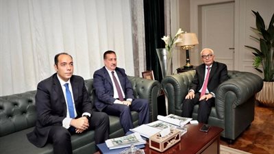 التوسع في إنشاء المدارس التجريبية والفنية لخدمة أهالى المنوفية