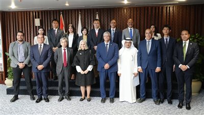 رئيس الجامعة اليابانية يستقبل وفدا رفيع المستوى من جامعة الدول العربية