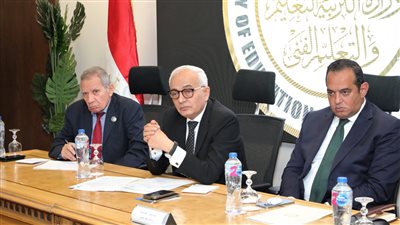 وزير التربية والتعليم يستعرض الاستعدادات النهائية للعام الدراسي الجديد ٢٠٢٣/ ٢٠٢٤