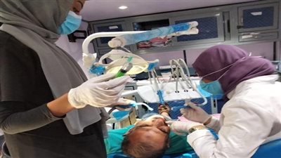 الخشت: 350 حالة خلع وحشو أسنان للأطفال والكبار بقافلة جامعة القاهرة الطبية 