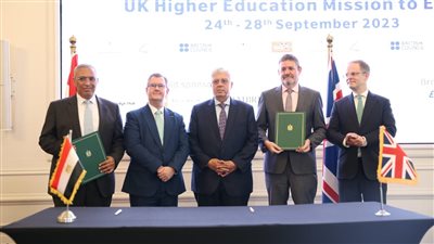 وزير التعليم العالي بشهد توقيع اتفاقية تعاون بين هيئة تمويل العلوم والتكنولوجيا والابتكار والمجلس الثقافى البريطاني