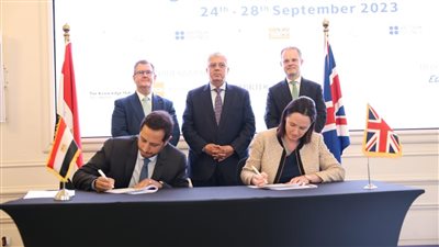 وزير التعليم العالي يشهد توقيع مذكرة تفاهم لإنشاء فرع جامعة أدنبره نابير