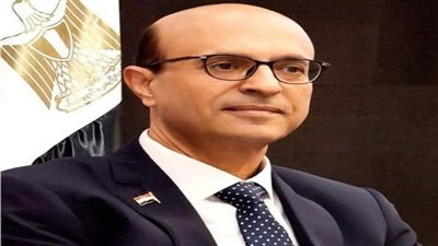 أخبار الجامعات | رئيس جامعة أسيوط يهنئ الرئيس السيسي بمناسبة عيد العمال