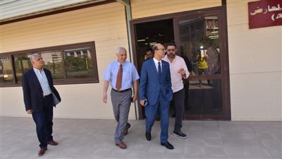 الدكتور المنشاوي يخصص قاعة المعارض (A) لطلاب كلية الفنون الجميلة في جامعة أسيوط