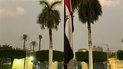 د. الخشت: إعلان الحداد وتنكيس الأعلام بجامعة القاهرة ترحما على أرواح الشهداء فى غزة تنفيذًا للقرار الرئاسي بإعلان حالة الحداد العام بمصر