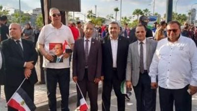 تعليم دمياط يشارك بوفد فى وقفة تندد بالاعتداء الإسرائيلى على غزة