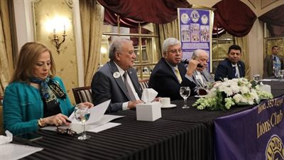 عاشور يشارك في ندوة 