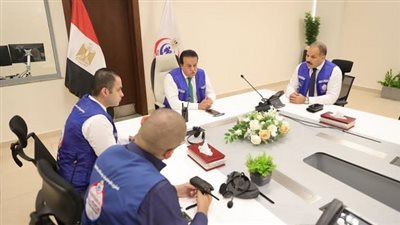 عاجل.. الصحة: تخصيص 40 سيارة إسعاف للاصطفاف داخل معبر رفح