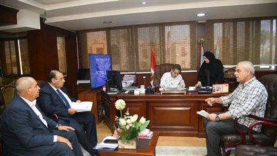 وكيل تعليم الغربية يعقد اجتماعا بمديري عموم المديرية ووكلاء الإدارات.. صور