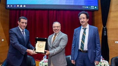 رئيس جامعة طنطا: انجازات الجامعة فى ملف محو الامية تستهدف بناء الانسان المصرى