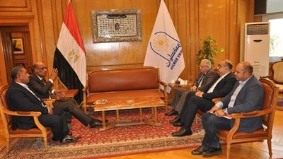 جامعة حلوان تبحث سبل التعاون مع معهد بحوث المحاصيل السكرية