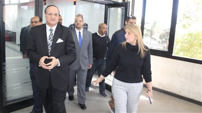 زيارة اللجنة الفرعية للقطاع بالمجلس الأعلى للجامعات لكلية الآداب جامعة عين شمس 