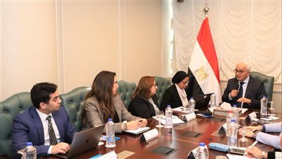 رضا حجازي يشيد بالتعاون مع البنك الدولي فى تطوير العملية التعليمية