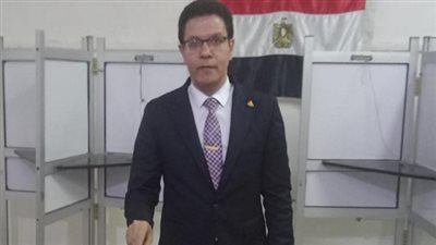 رئيس جامعة بنها يدلي بصوته في أول أيام الانتخابات الرئاسية 