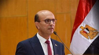 أخبار الجامعات..رئيس جامعة أسيوط يهنئ الرئيس السيسي بذكرى انتصارات العاشر من رمضان