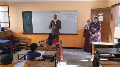 مدير تعليم المنوفية يتفقد لجان امتحانات المرحلة الابتدائية 