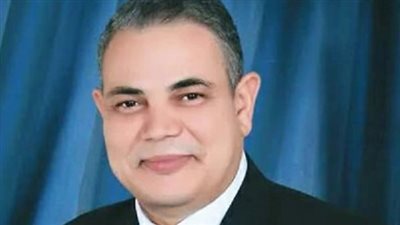 أخبار الجامعات.. رئيس جامعة كفر الشيخ يهنئ سيدات مصر بمناسبة بعيد الأم