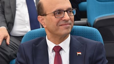 أخبار الجامعات.. رئيس جامعة أسيوط يشيد بزيارة وزير الاتصالات للمحافظة 