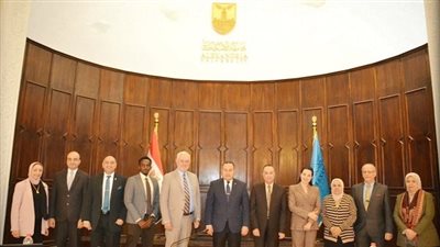 رئيس جامعة الإسكندرية يستقبل وفد جامعة كينت ستيت الأمريكية 