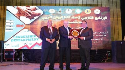 انطلاق فعاليات الجلسة الافتتاحية للبرنامج التدريبي قادة الوطن العربي