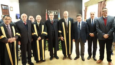 أخبار الجامعات.. رسالة ماجستير بإعلام الأزهر لـ محمد الطوخى عن  توظيف الصحـف لخدمة البث المباشر عبر التواصل الاجتماعي