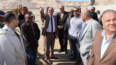 أخبار الجامعات.. رئيس جامعة سوهاج: صالة الألعاب الرياضية بالجامعة ستحقق كافة المتطلبات الرياضية