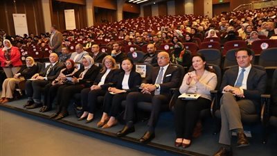 جامعة عين شمس.. الأمريكية للتنمية وأمديست تحتفلان بتخريج الحاصلين على المنح الدراسية