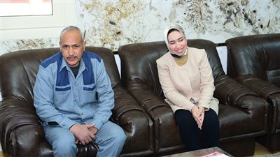 أخبار الجامعات.. رئيس جامعة سوهاج يكرم 