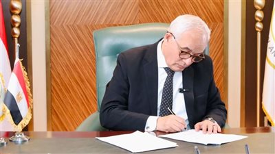 عاجل | بالأسماء.. وزير التربية والتعليم يصدر قرارا بتكليف رئيس عام امتحانات الثانوية العامة ونائبه والمشرفين