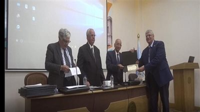 أخبار الجامعات.. رئيس الجامعة المصرية اليابانية: زيادة القيمة المضافة فى الصناعات الوطنية مسئولية الجامعات