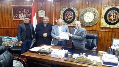 تعليم مطروح يكرم مسئولي الإحصاء بالمديرية والإدارات التعليمية